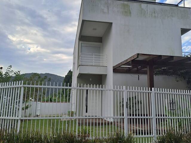 #32 - Sobrado para Venda em São Francisco do Sul - SC