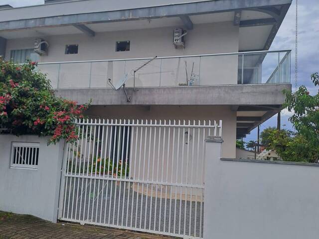 #48 - Casa para Locação em São Francisco do Sul - SC