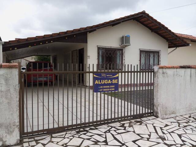 #70 - Casa para Locação em São Francisco do Sul - SC