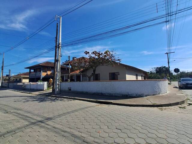 #98 - Casa para Venda em São Francisco do Sul - SC