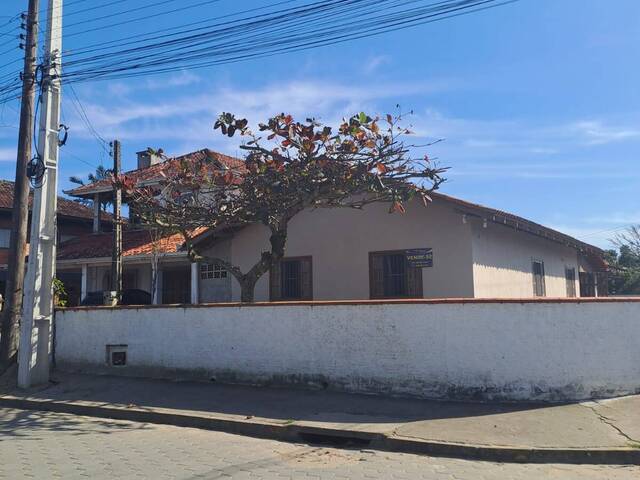 #98 - Casa para Venda em São Francisco do Sul - SC