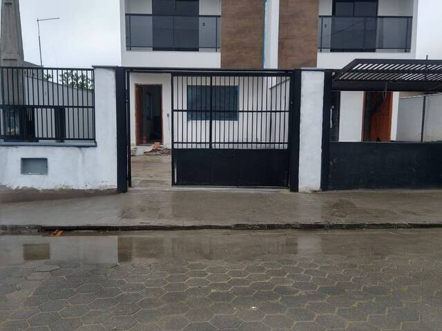 #110 - Sobrado para Venda em São Francisco do Sul - SC