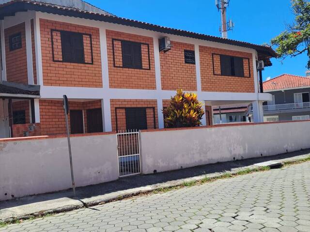 #112 - Sobrado para Temporada em São Francisco do Sul - SC