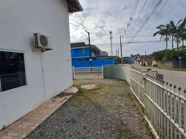 Apartamento para Venda em São Francisco do Sul - 5